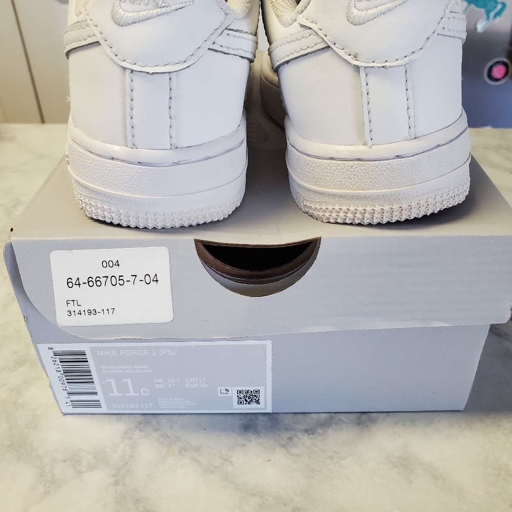 Nike air force 1's grade school size 11 - Picture 6 of 9